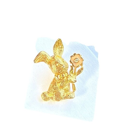 Gold Tone Bunny Rabbit Lapel Pin Holding Flower Vintage Brooch Cute Easter Gift - Picture 13 of 14